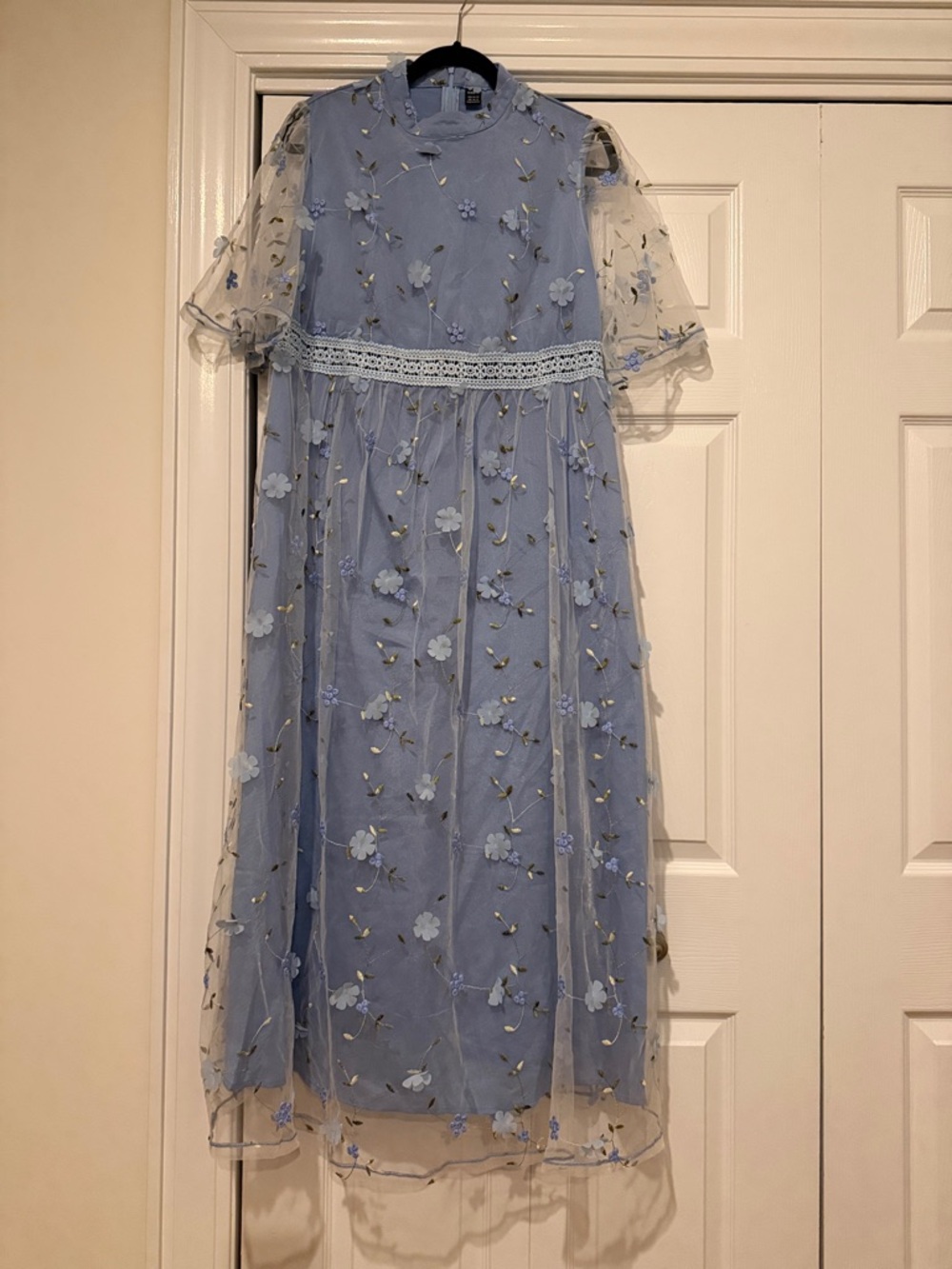 SHEIN Light Blue Floral Embroidered Tulle Midi Dress